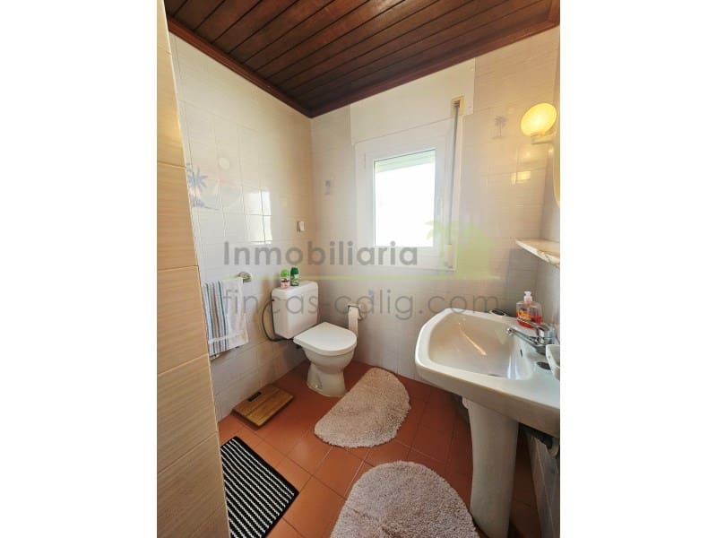 Chalet de 3 habitaciones en Vinaròs en venta con piscina - 499.000 € (Ref: 9568909)