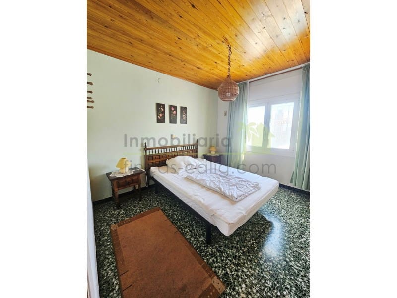 Chalet de 3 habitaciones en Vinaròs en venta con piscina - 499.000 € (Ref: 9568909)