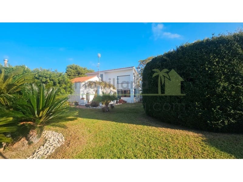 3 bedroom Villa for sale in Vinaros with pool garage - € 440,000 (Ref: 9568910)