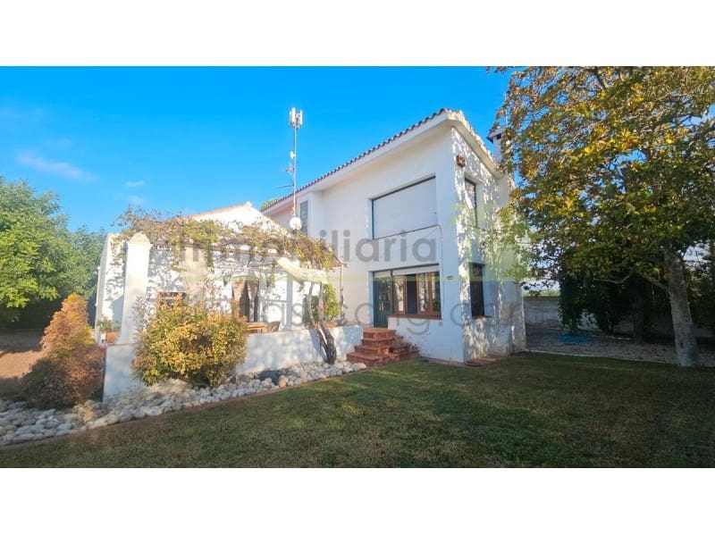 3 bedroom Villa for sale in Vinaros with pool garage - € 440,000 (Ref: 9568910)