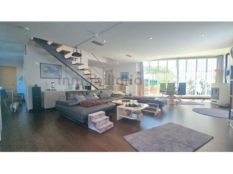 3 makuuhuone Huvila myytävänä paikassa Vinaros mukana uima-altaan 
autotalli - 445 000 € (Ref: 9568911)