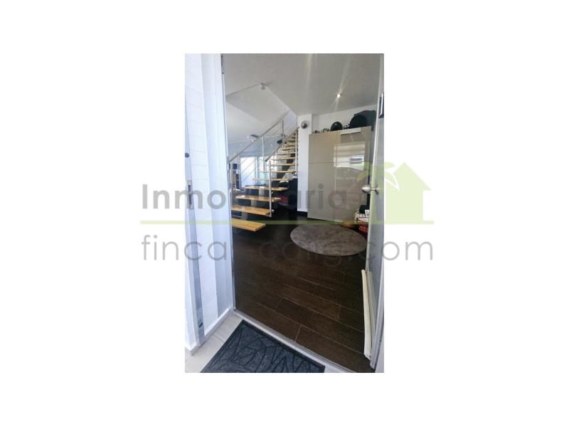 3 makuuhuone Huvila myytävänä paikassa Vinaros mukana uima-altaan 
autotalli - 445 000 € (Ref: 9568911)