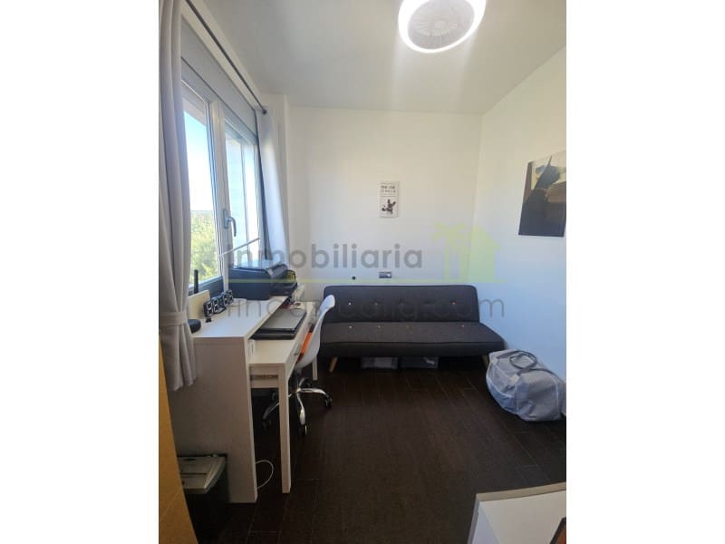 3 makuuhuone Huvila myytävänä paikassa Vinaros mukana uima-altaan 
autotalli - 445 000 € (Ref: 9568911)