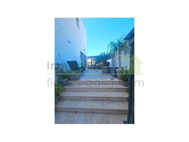 3 makuuhuone Huvila myytävänä paikassa Vinaròs mukana uima-altaan 
autotalli - 445 000 € (Ref: 9568911)