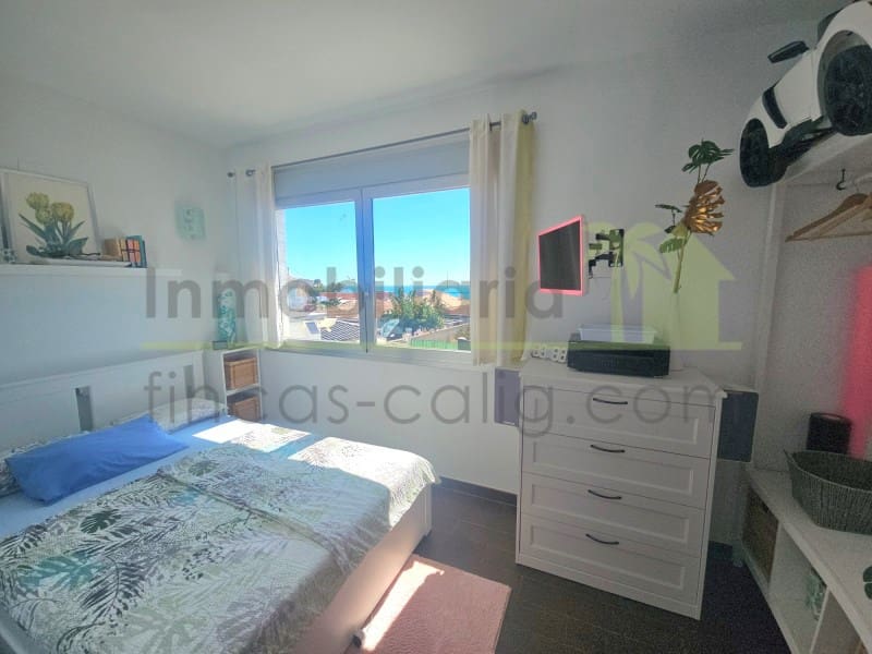 3 makuuhuone Huvila myytävänä paikassa Vinaros mukana uima-altaan 
autotalli - 445 000 € (Ref: 9568911)