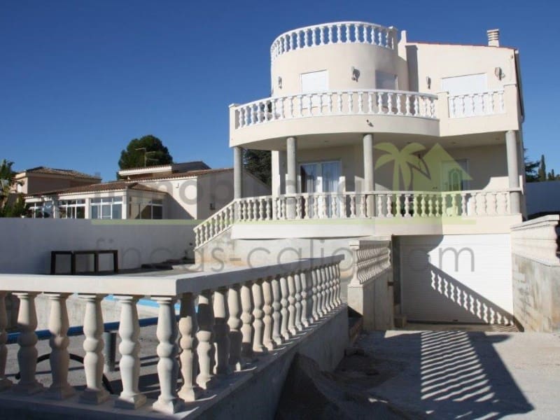 3 soveværelse Villa til salg i Vinaros med swimmingpool garage - € 390.000 (Ref: 9568912)