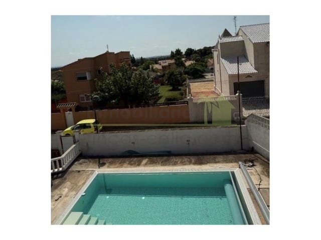 3 soveværelse Villa til salg i Vinaròs med swimmingpool garage - € 390.000 (Ref: 9568912)