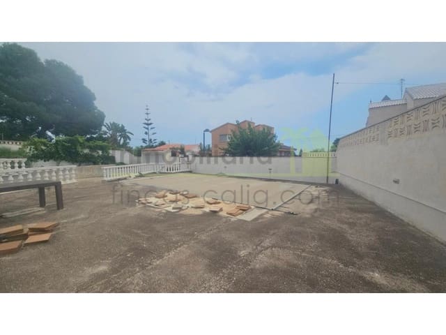 3 soveværelse Villa til salg i Vinaròs med swimmingpool garage - € 390.000 (Ref: 9568912)