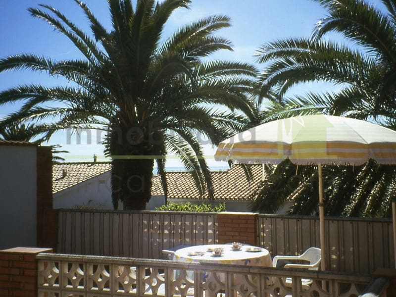 3 makuuhuone Omakotitalo myytävänä paikassa Vinaros mukana 
autotalli - 189 000 € (Ref: 9568913)