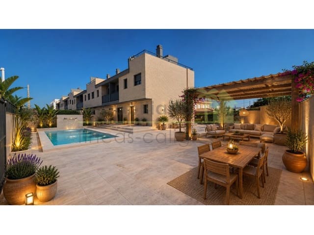 4 chambre Maison de Ville à vendre à Vinaròs avec piscine garage - 386 000 € (Ref: 9568914)