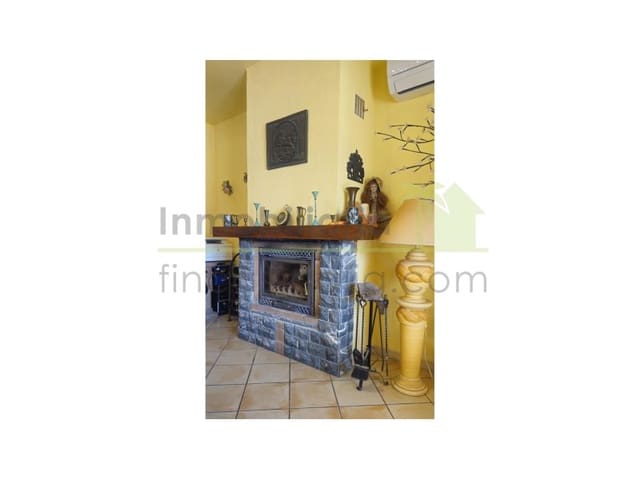 2 makuuhuone Maalaistalo myytävänä paikassa Càlig mukana 
autotalli - 375 000 € (Ref: 9568917)