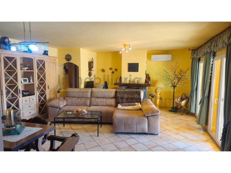 2 soveværelse Finca/Landehus til salg i Calig med garage - € 375.000 (Ref: 9568917)