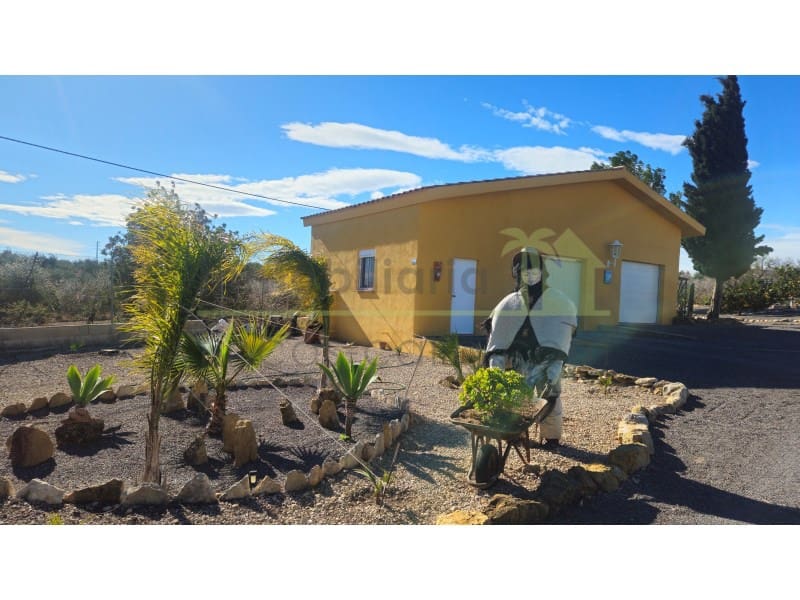 2 soveværelse Finca/Landehus til salg i Calig med garage - € 375.000 (Ref: 9568917)