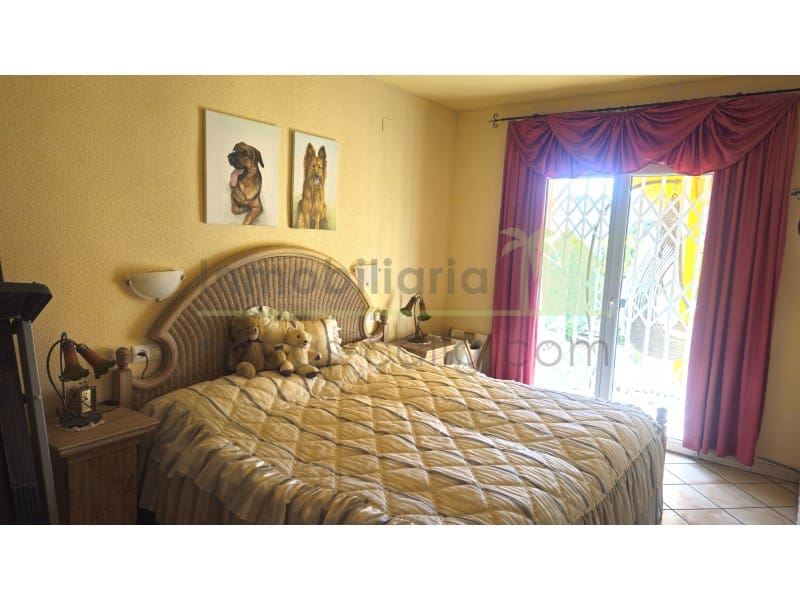 2 soveværelse Finca/Landehus til salg i Calig med garage - € 375.000 (Ref: 9568917)