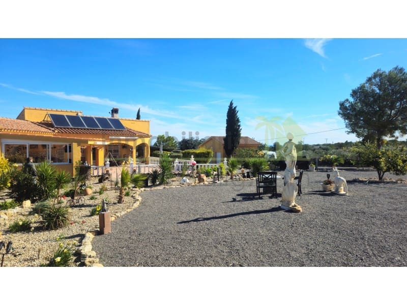 2 soveværelse Finca/Landehus til salg i Calig med garage - € 375.000 (Ref: 9568917)