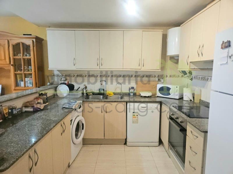 3 chambre Appartement à vendre à Calig avec piscine garage - 110 000 € (Ref: 9568918)