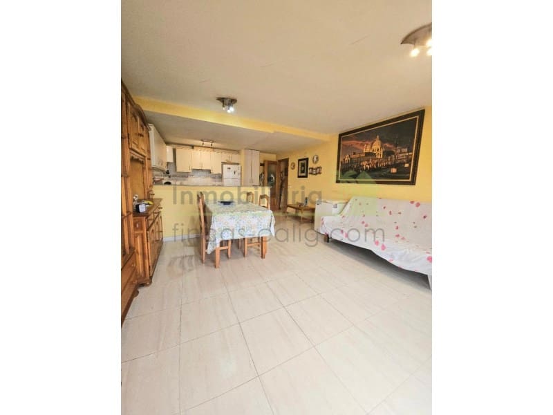 3 chambre Appartement à vendre à Calig avec piscine garage - 110 000 € (Ref: 9568918)