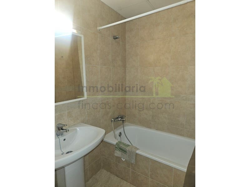 Apartamento de 3 habitaciones en Càlig en venta con garaje - 120.000 € (Ref: 9568919)