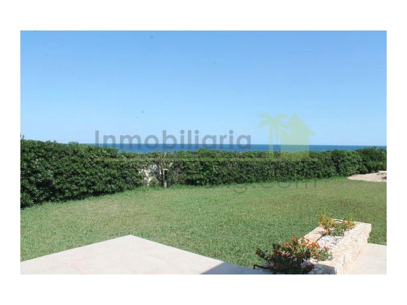 4 bedroom Villa for sale in Vinaros with pool garage - € 750,000 (Ref: 9568920)