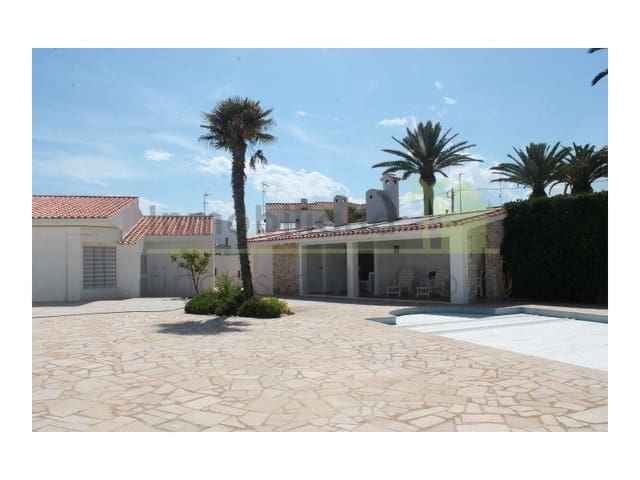 4 bedroom Villa for sale in Vinaròs with pool garage - € 750,000 (Ref: 9568920)