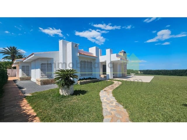 4 bedroom Villa for sale in Vinaròs with pool garage - € 750,000 (Ref: 9568920)