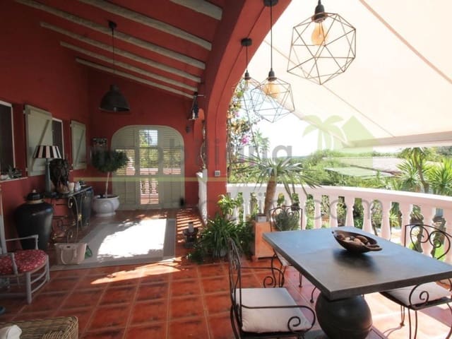 4 soverom Finca/Herregård til salgs i Càlig med svømmebasseng garasje - € 565 000 (Ref: 9568924)