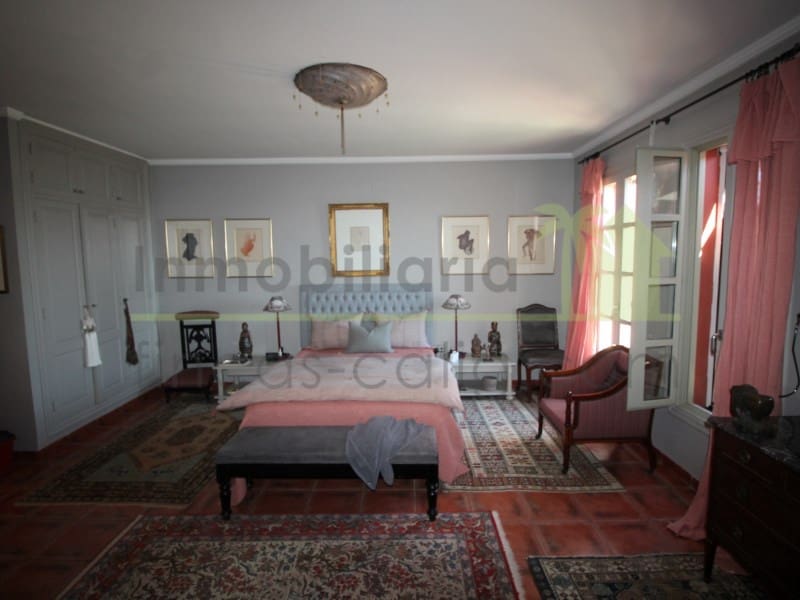 4 soverom Finca/Herregård til salgs i Calig med svømmebasseng garasje - € 565 000 (Ref: 9568924)