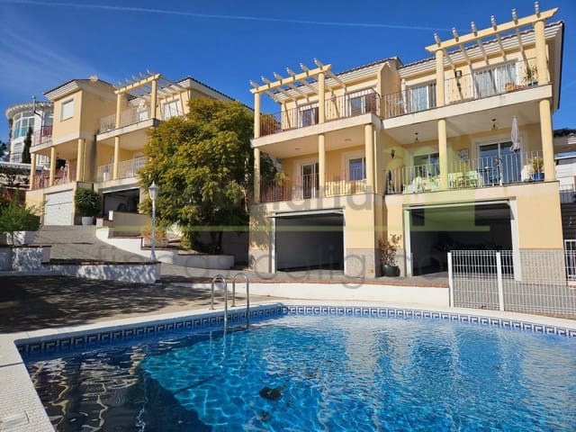 3 soveværelse Semi-Rækkehus til salg i Peñíscola med swimmingpool garage - € 240.000 (Ref: 9568926)