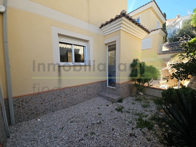 3 soveværelse Semi-Rækkehus til salg i Peniscola med swimmingpool garage - € 240.000 (Ref: 9568926)