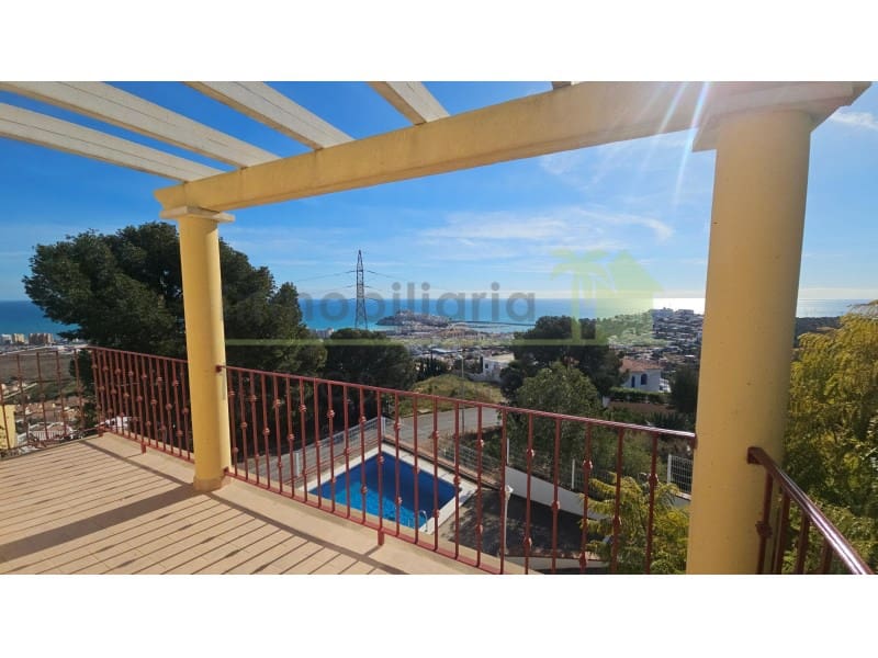 3 soveværelse Semi-Rækkehus til salg i Peniscola med swimmingpool garage - € 240.000 (Ref: 9568926)