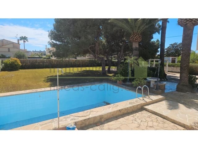 5 soveværelse Villa til salg i Vinaròs med swimmingpool garage - € 445.000 (Ref: 9568927)