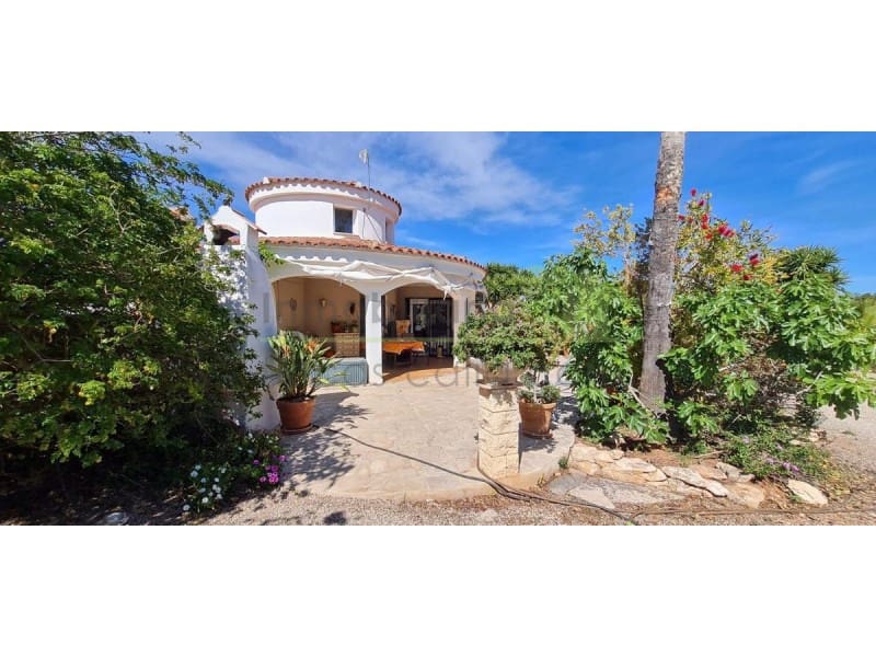 2 soveværelse Finca/Landehus til salg i Calig med swimmingpool - € 349.000 (Ref: 9568929)