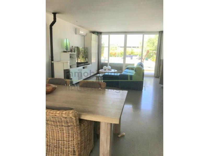 4 soveværelse Finca/Landehus til salg i Sant Jordi med swimmingpool garage - € 445.000 (Ref: 9568930)