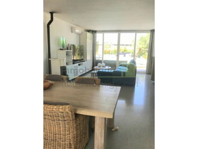 4 soveværelse Finca/Landehus til salg i Sant Jordi med swimmingpool garage - € 445.000 (Ref: 9568930)