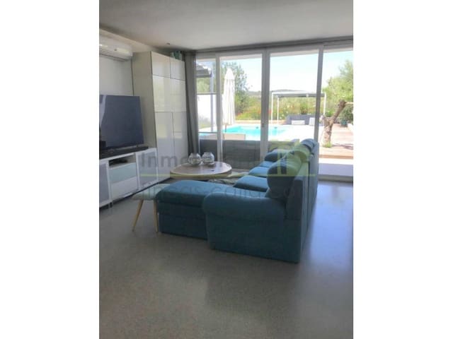 4 soveværelse Finca/Landehus til salg i Sant Jordi med swimmingpool garage - € 445.000 (Ref: 9568930)