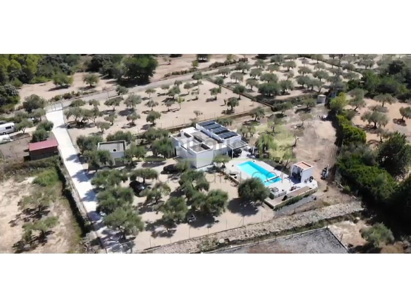 4 soveværelse Finca/Landehus til salg i Sant Jordi med swimmingpool garage - € 445.000 (Ref: 9568930)