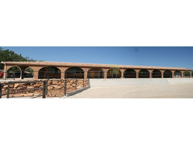 9 soveværelse Finca/Landehus til salg i Cervera del Maestre / Cervera del Maestrat - € 1.200.000 (Ref: 9568932)