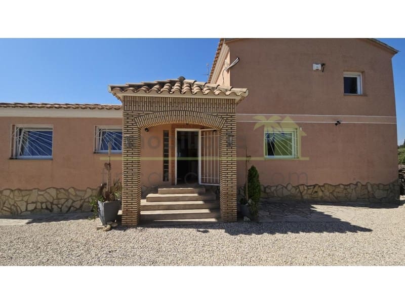 4 sypialnia Finka/Dom wiejski na sprzedaż w Calig z basenem - 525 000 € (Ref: 9568934)