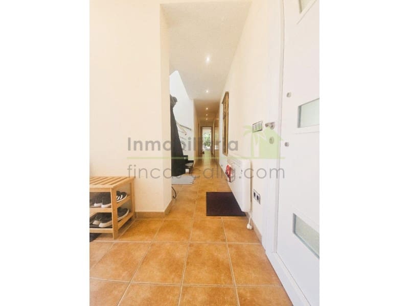 3 sypialnia Finka/Dom wiejski na sprzedaż w Calig z basenem garażem - 585 000 € (Ref: 9568935)