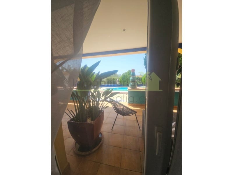 3 sypialnia Finka/Dom wiejski na sprzedaż w Calig z basenem garażem - 585 000 € (Ref: 9568935)