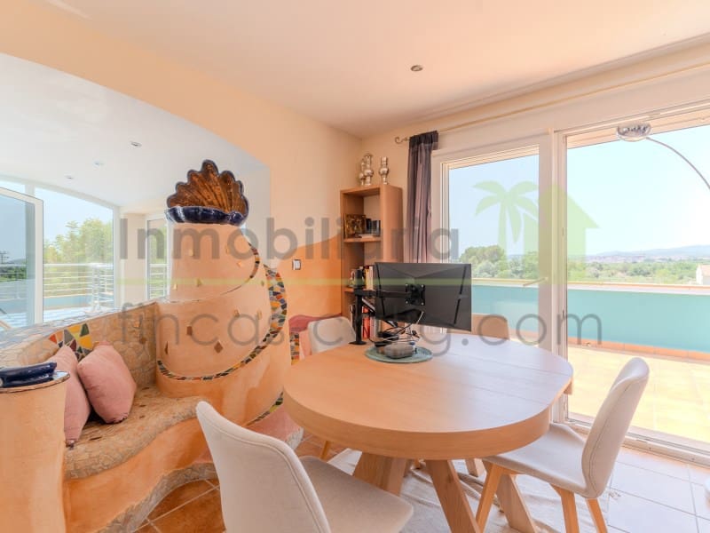 3 sypialnia Finka/Dom wiejski na sprzedaż w Calig z basenem garażem - 585 000 € (Ref: 9568935)