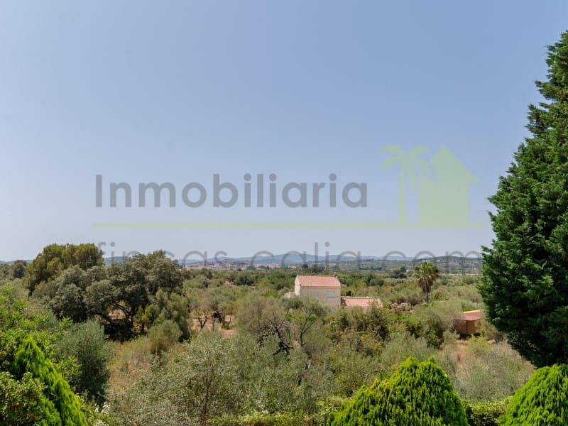 3 sypialnia Finka/Dom wiejski na sprzedaż w Calig z basenem garażem - 585 000 € (Ref: 9568935)