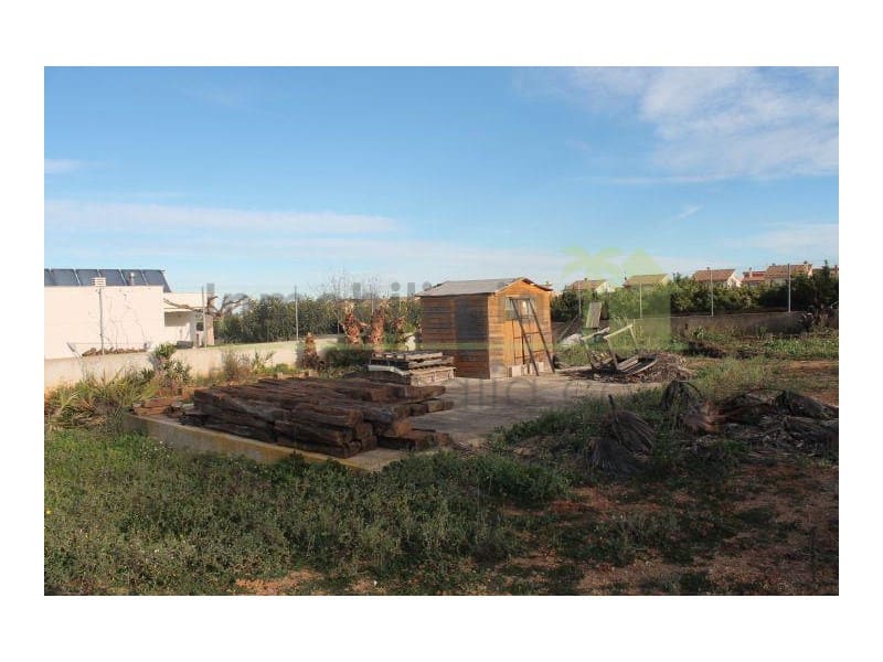 Grunde uden byggetilladelser til salg i Peniscola - € 75.000 (Ref: 9568939)