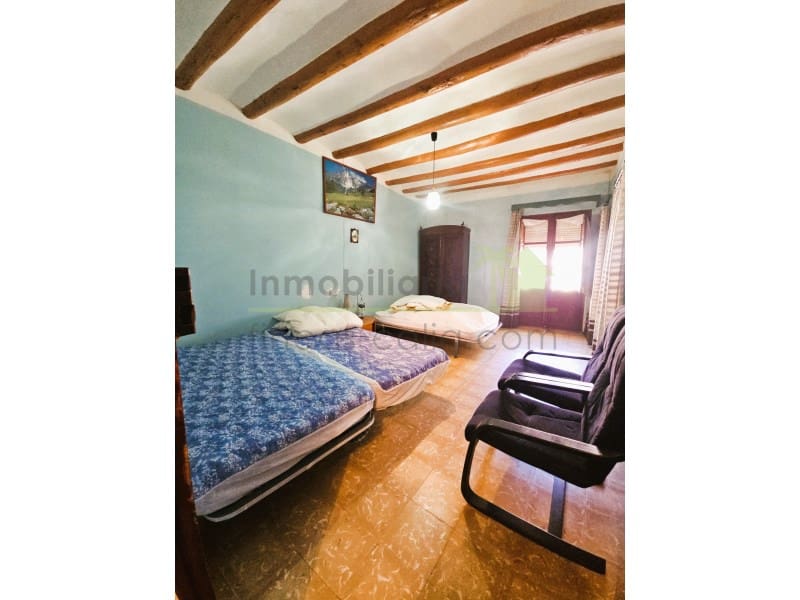 4 soverom Hus til salgs i Cervera del Maestre / Cervera del Maestrat - € 75 000 (Ref: 9568947)