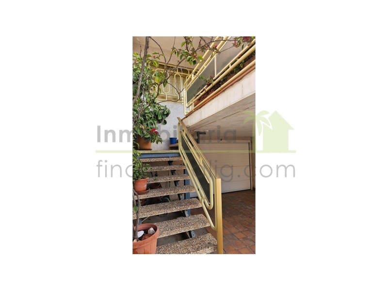 4 soverom Hus til salgs i Calig med garasje - € 245 000 (Ref: 9568950)