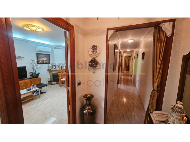 4 soverom Hus til salgs i Calig med garasje - € 245 000 (Ref: 9568950)