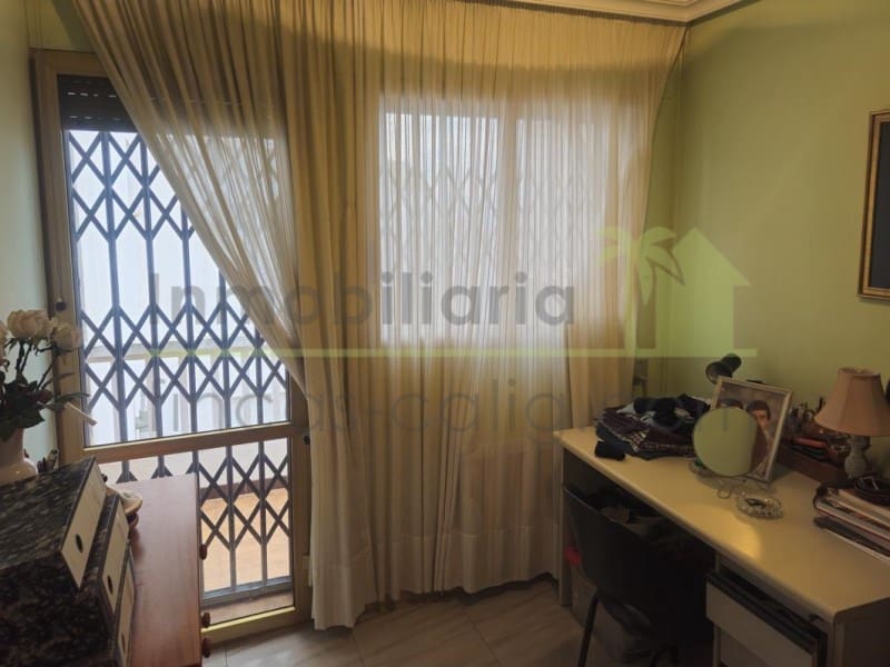 4 soverom Hus til salgs i Calig med garasje - € 245 000 (Ref: 9568950)