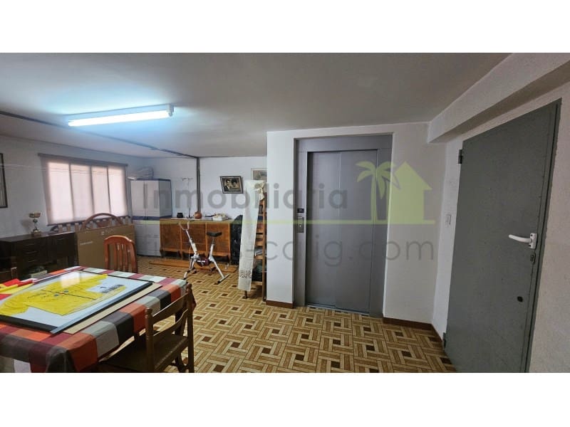 4 soverom Hus til salgs i Calig med garasje - € 245 000 (Ref: 9568950)