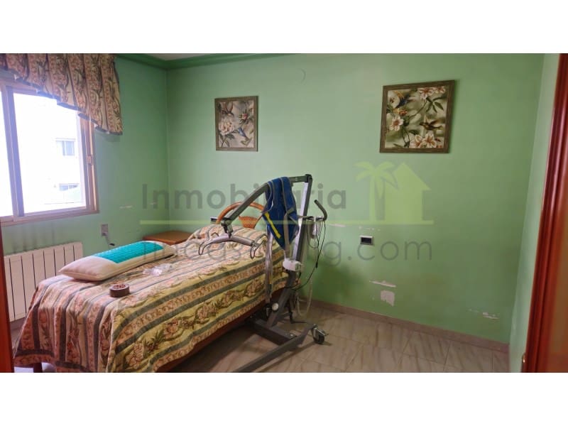 4 soverom Hus til salgs i Calig med garasje - € 245 000 (Ref: 9568950)