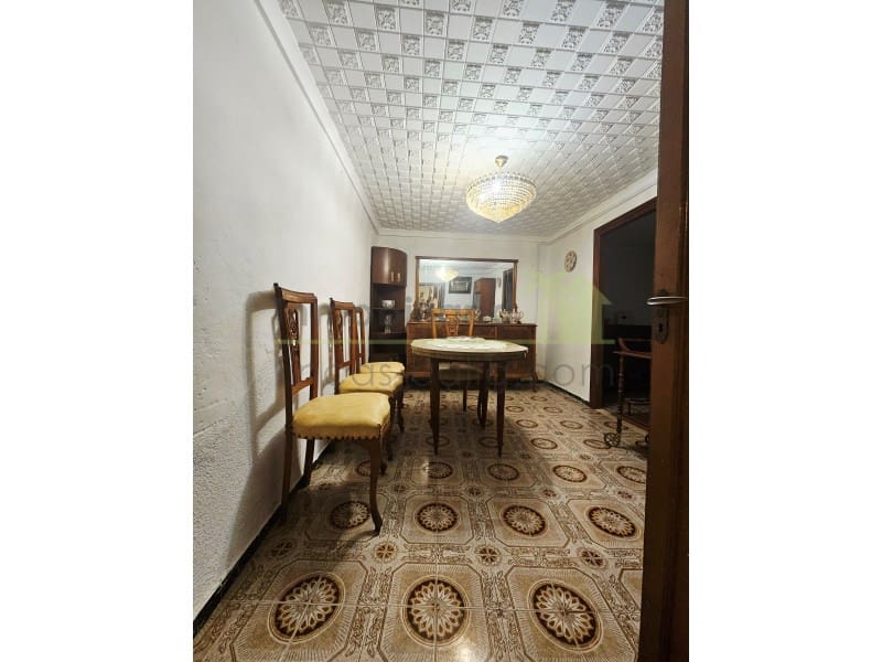 5 camera da letto Casa in vendita in Calig - 65.000 € (Rif: 9568951)